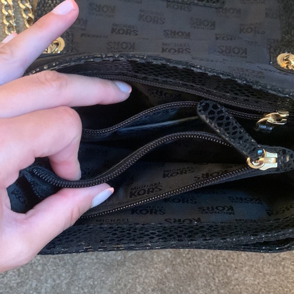 Authentic Michael Kors Crossbody Bag - Picture 8 of 10
